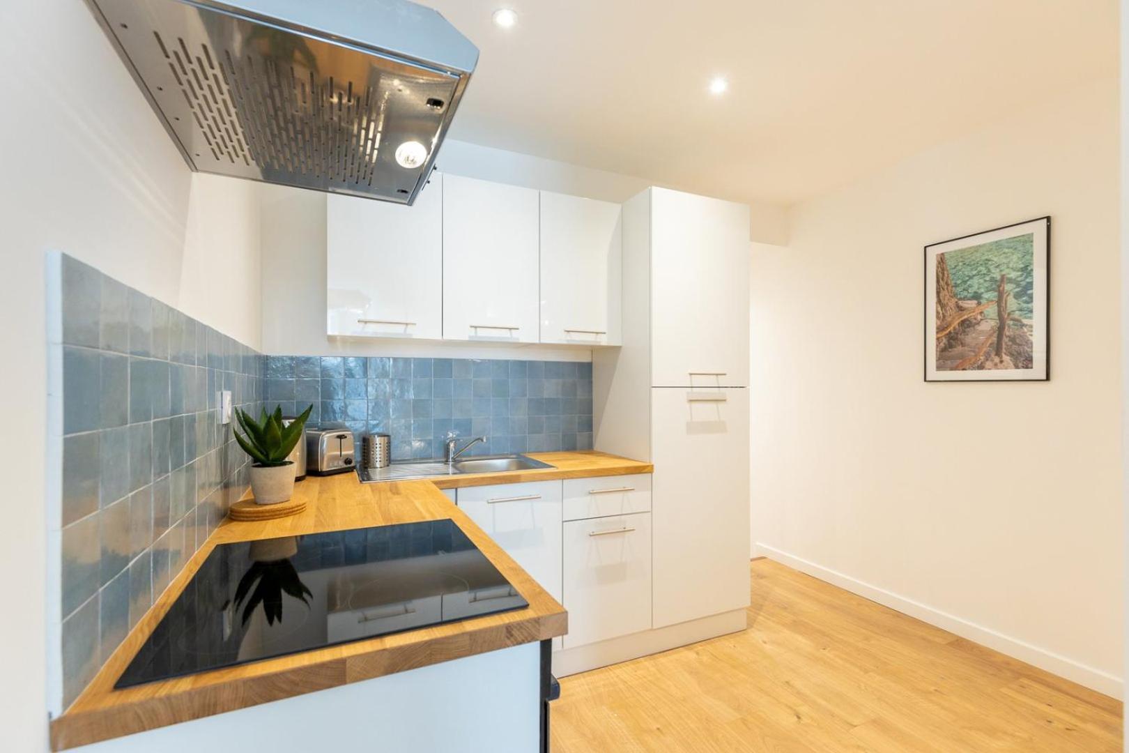 T3 Cocoon 3Min From The Vieux Port | By Airnest Appartement Marseilles Buitenkant foto